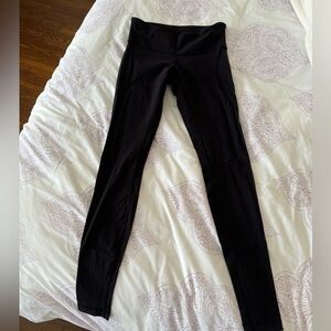 Lululemon size 6 leggings